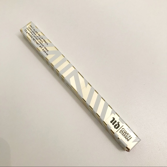Urban Decay x Gwen Stefani Lip Pencil - Picture 4 of 10